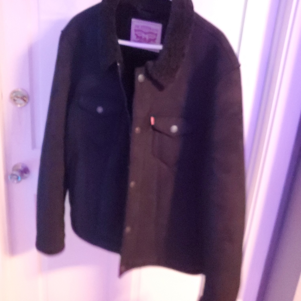 Levi's Black Jacket. Unbelievable comfortable